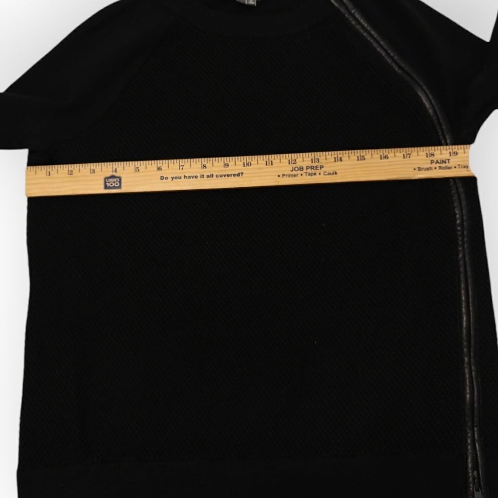 Vince Wool Leather Black Crew Neck Sweater Zip Asymmetrical Design Sz S - Picture 8 of 8